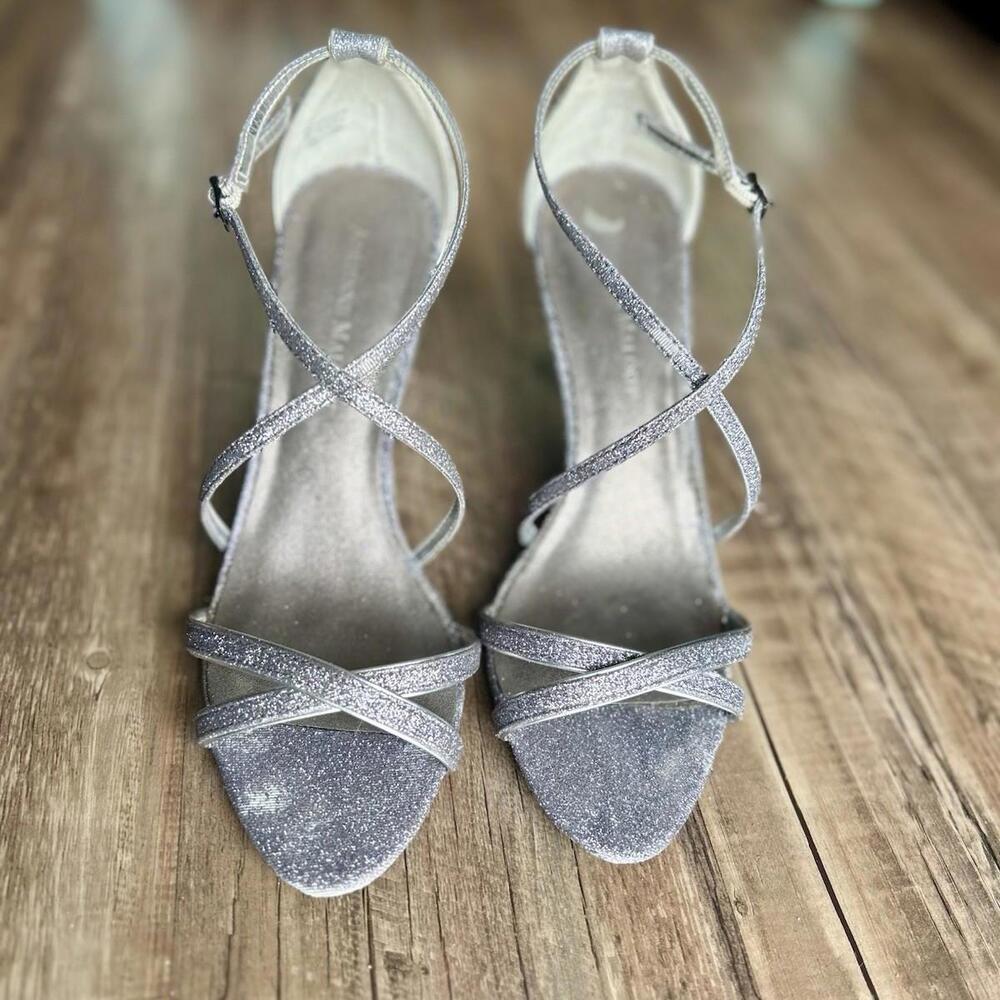 Adrienne Maloof Sparkly Gray Heels W/Straps Women’s Size 9